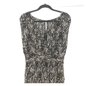 Banana Republic black/white pattern blouse, size M